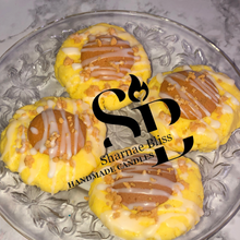 Load image into Gallery viewer, Banana Pudding Cookies Wax Melts
